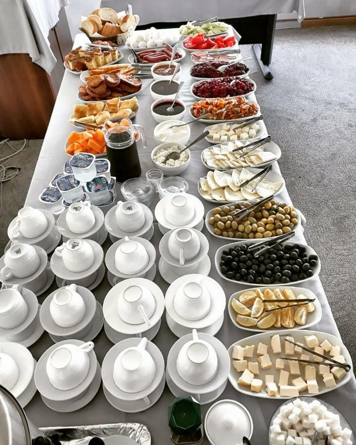 Hotel Istanbul Batumi Exteriör bild